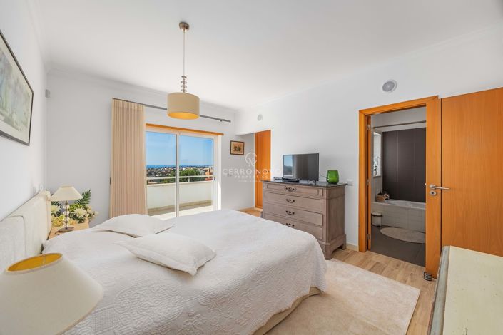 Image No.26-4 Bed Villa for sale