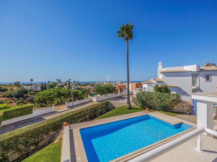 Image No.32-4 Bed Villa for sale