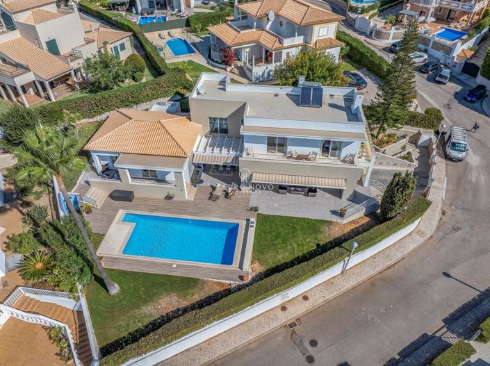 Image No.6-4 Bed Villa for sale