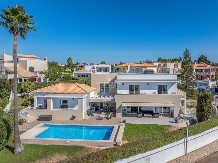 Image No.62-4 Bed Villa for sale