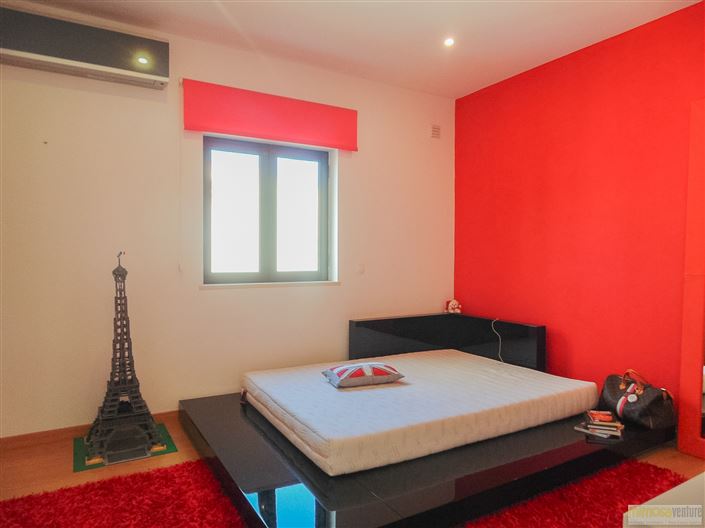 Image No.13-Maison de 4 chambres à vendre à Lagos