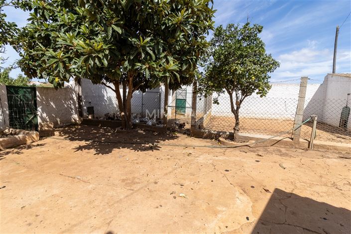 Image No.16-3 Bed Farmhouse for sale