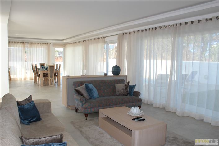 Image No.3-Maison de 4 chambres à vendre à Lagos