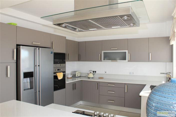 Image No.5-Maison de 4 chambres à vendre à Lagos