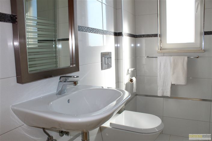 Image No.8-Maison de 4 chambres à vendre à Lagos