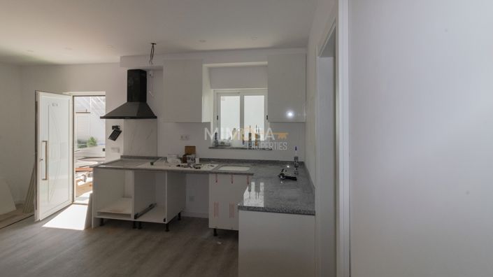 Image No.12-2 Bed Flat for sale