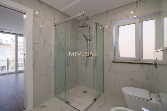 Image No.21-Maison de 4 chambres à vendre à Lagos