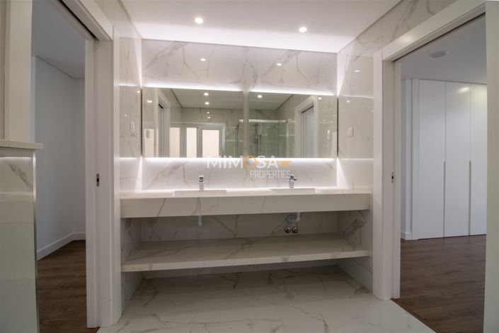 Image No.22-Maison de 4 chambres à vendre à Lagos