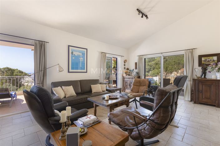 Image No.3-3 Bed House for sale