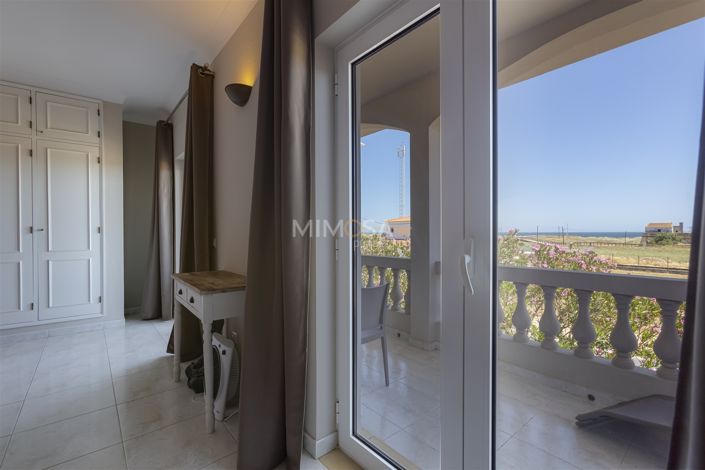 Image No.19-7 Bed House for sale