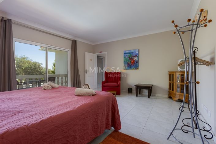 Image No.23-7 Bed House for sale