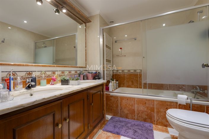 Image No.20-Propriété de 3 chambres à vendre à Lagos