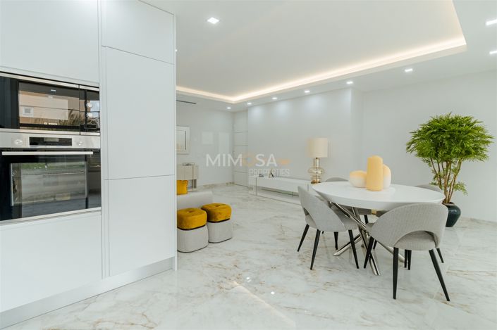 Image No.3-4 Bed Flat for sale