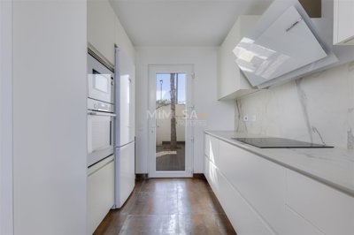 f62e1639-c171-4ab4-9235-e3806fcc0f74