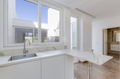 e6a59a38-0d3c-4a7f-a929-446efa205658