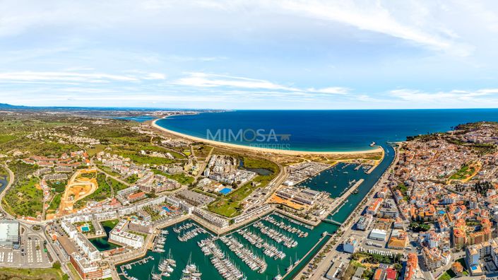 Image No.6-Propriété de 3 chambres à vendre à Lagos