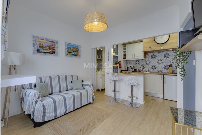 Image No.2-Propriété de 1 chambre à vendre à Lagos