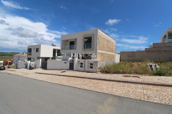 Image No.4-Propriété à vendre à Lagos