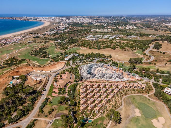 Image No.13-4 Bed Property for sale