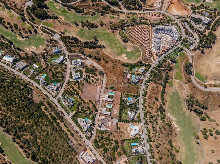 Image No.3-4 Bed Property for sale