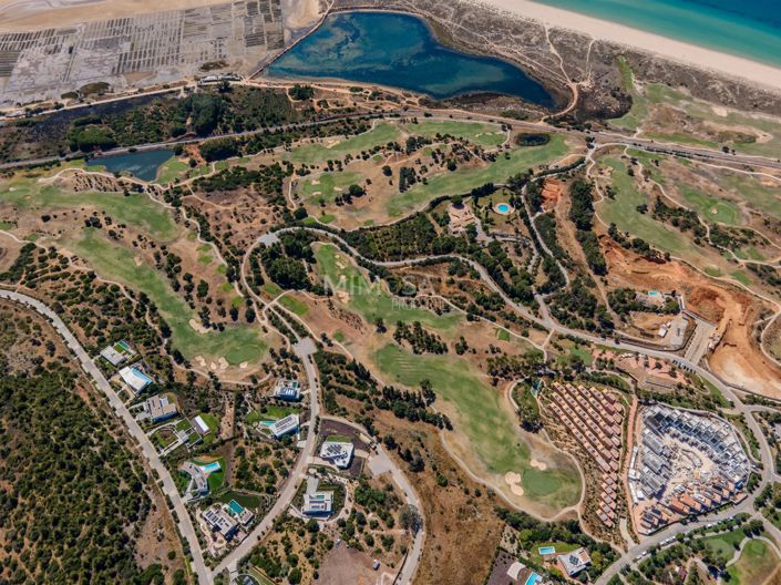 Image No.15-4 Bed House for sale