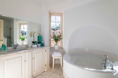 961d6813-c9dd-4f53-892c-c8e8e34e67a9