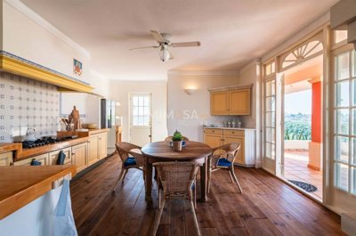 892a82fe-3950-4c66-b4c5-d6b6d3797210