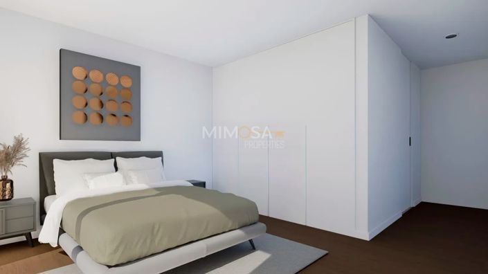 Image No.10-3 Bed Flat for sale