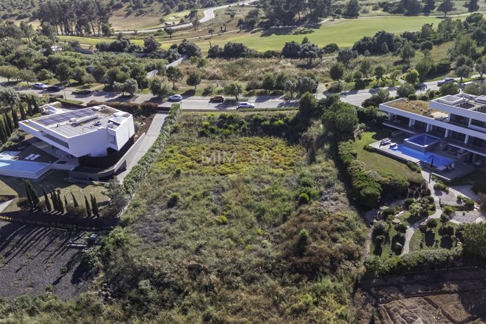 Image No.2-Propriété de 4 chambres à vendre à Lagos