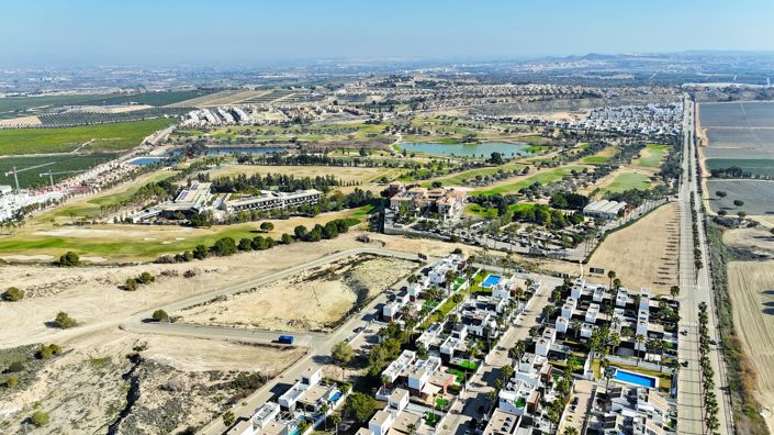 Image No.37-3 Bed Villa for sale