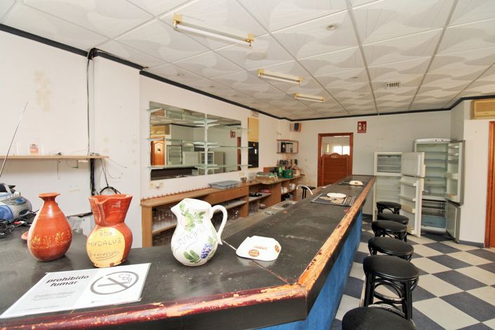 Image No.8-Commercial de 3 chambres à vendre à Villamartin