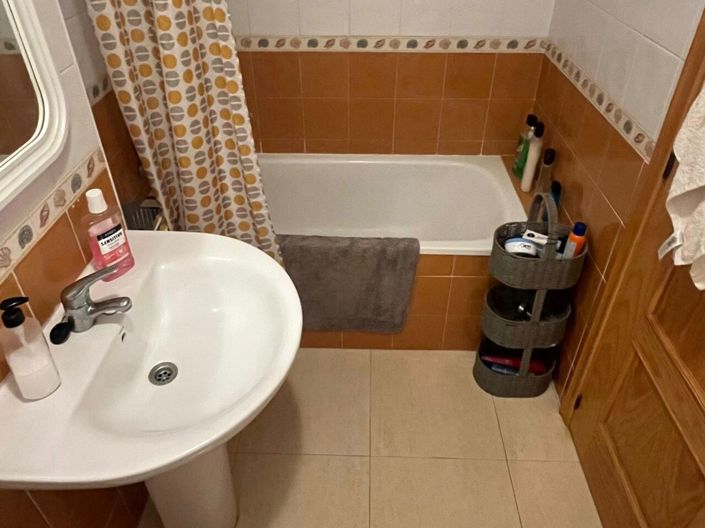 Image No.23-2 Bed Apartment for sale