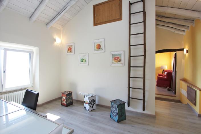 Image No.8-3 Bed House for sale