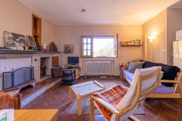 Image No.13-3 Bed House for sale