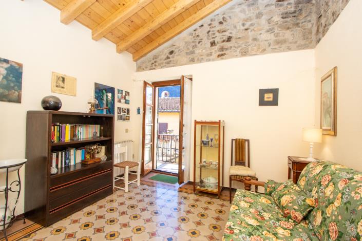 Image No.20-3 Bed House for sale