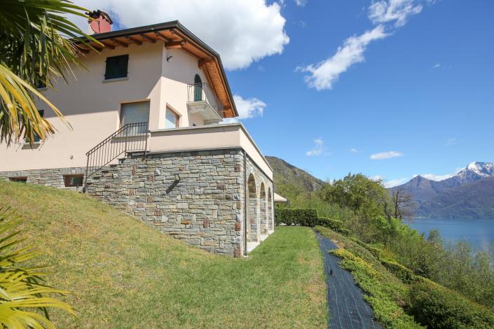 Image No.2-Villa de 4 chambres à vendre à Menaggio