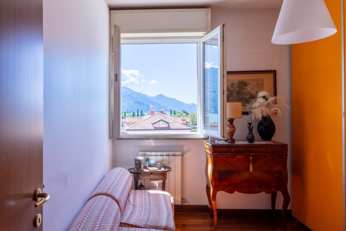 Image No.11-3 Bed Apartment for sale