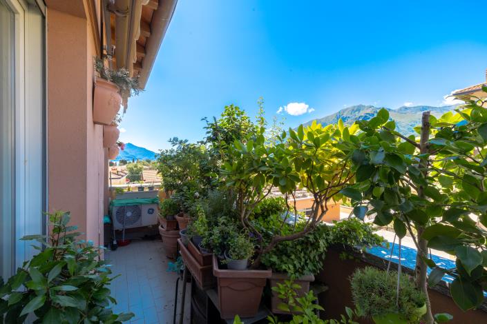 Image No.15-3 Bed Apartment for sale