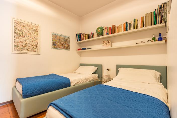 Image No.17-2 Bed Apartment for sale