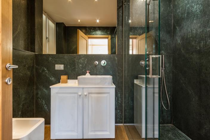 Image No.31-5 Bed Villa for sale