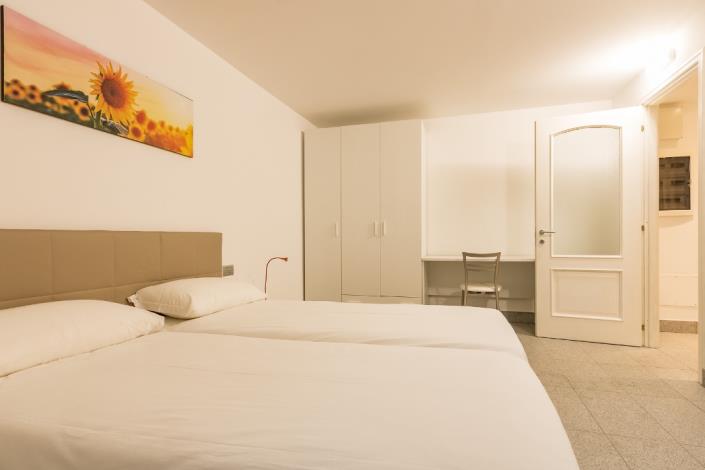 Image No.42-5 Bed Villa for sale