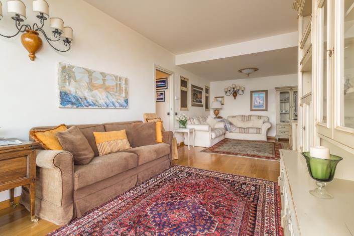 Image No.19-3 Bed Apartment for sale