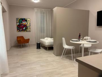 73e68e41-f44c-40b4-adb9-7828dd53e5a3