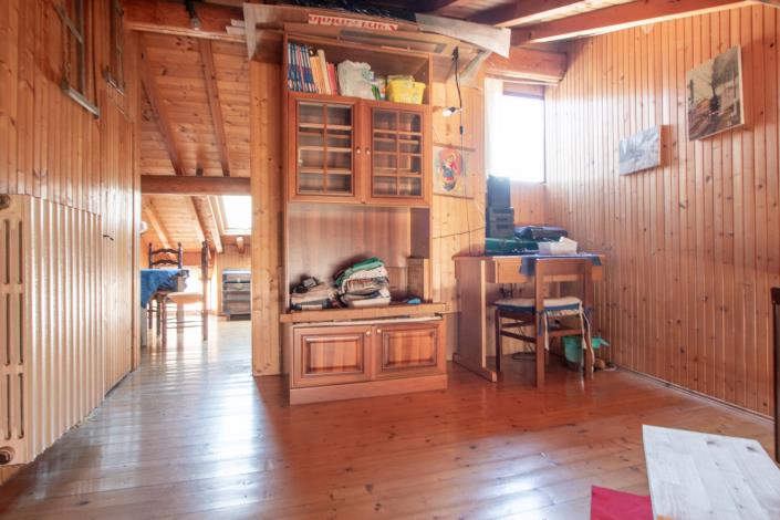 Image No.10-4 Bed House for sale