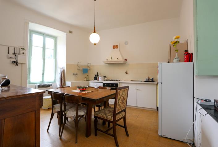 Image No.8-2 Bed House for sale