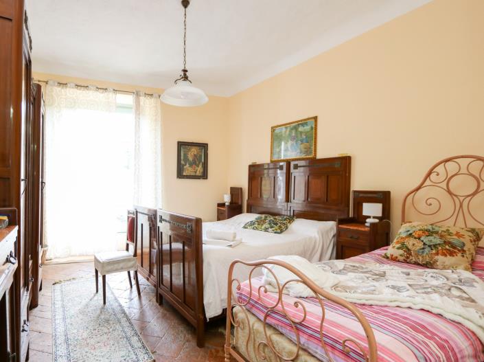 Image No.10-2 Bed House for sale