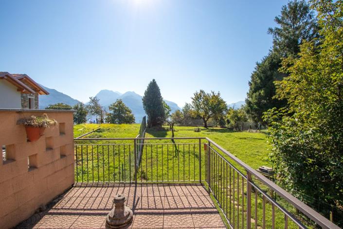 Image No.9-2 Bed House for sale