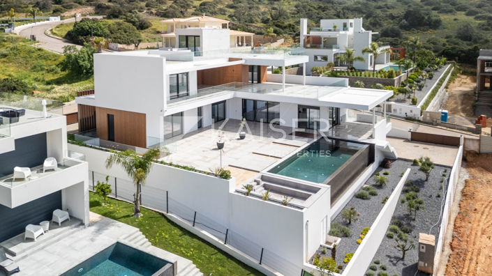 Image No.3-Villa de 4 chambres à vendre à Albufeira