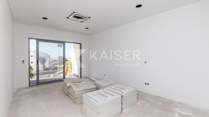 Image No.13-4 Bed Villa for sale