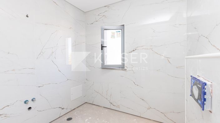 Image No.14-4 Bed Villa for sale